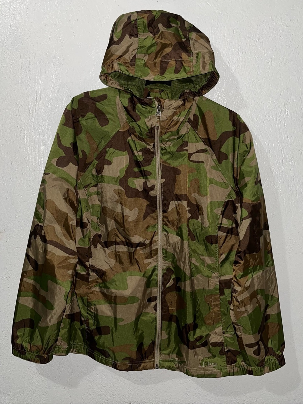 LL Bean Women’s Green Camo Jacket Waterproof Hooded Full Zip Logo Sz XL